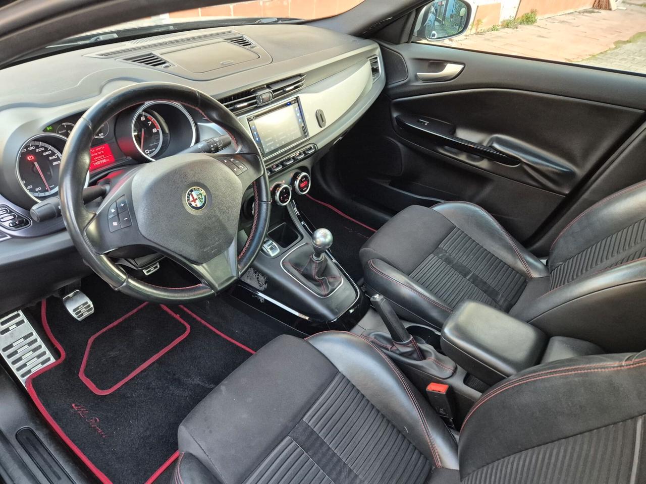 Alfa Romeo Giulietta 1750 TBi Quadrifoglio Verde