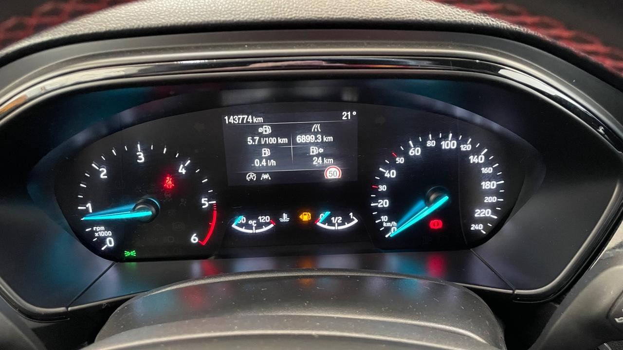 Ford Focus 1.5 TDCi 120 CV ST Line GANCIO TRAINO
