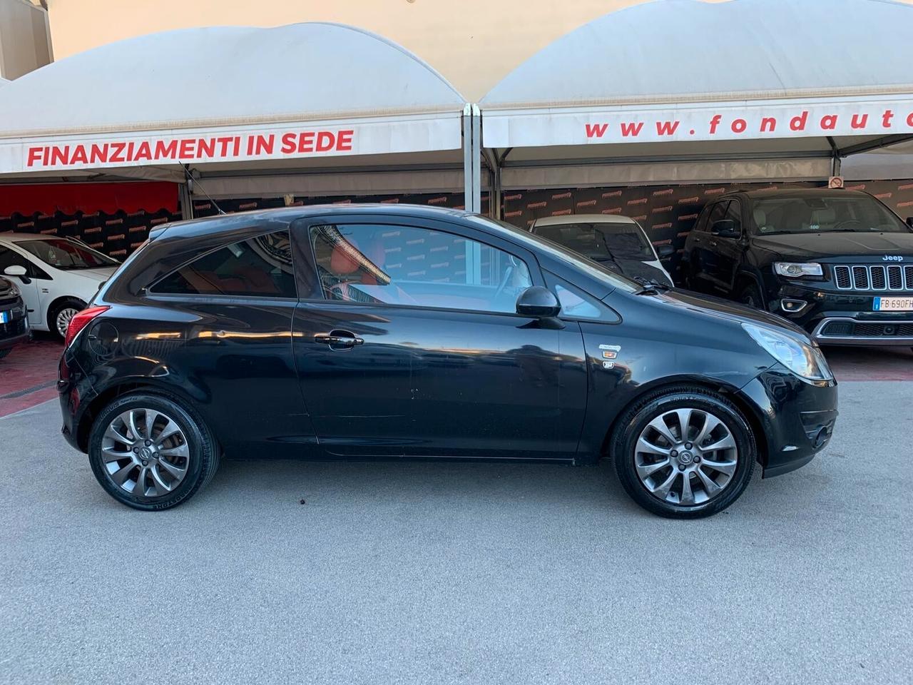 Opel Corsa 1.2 3 porte Sport