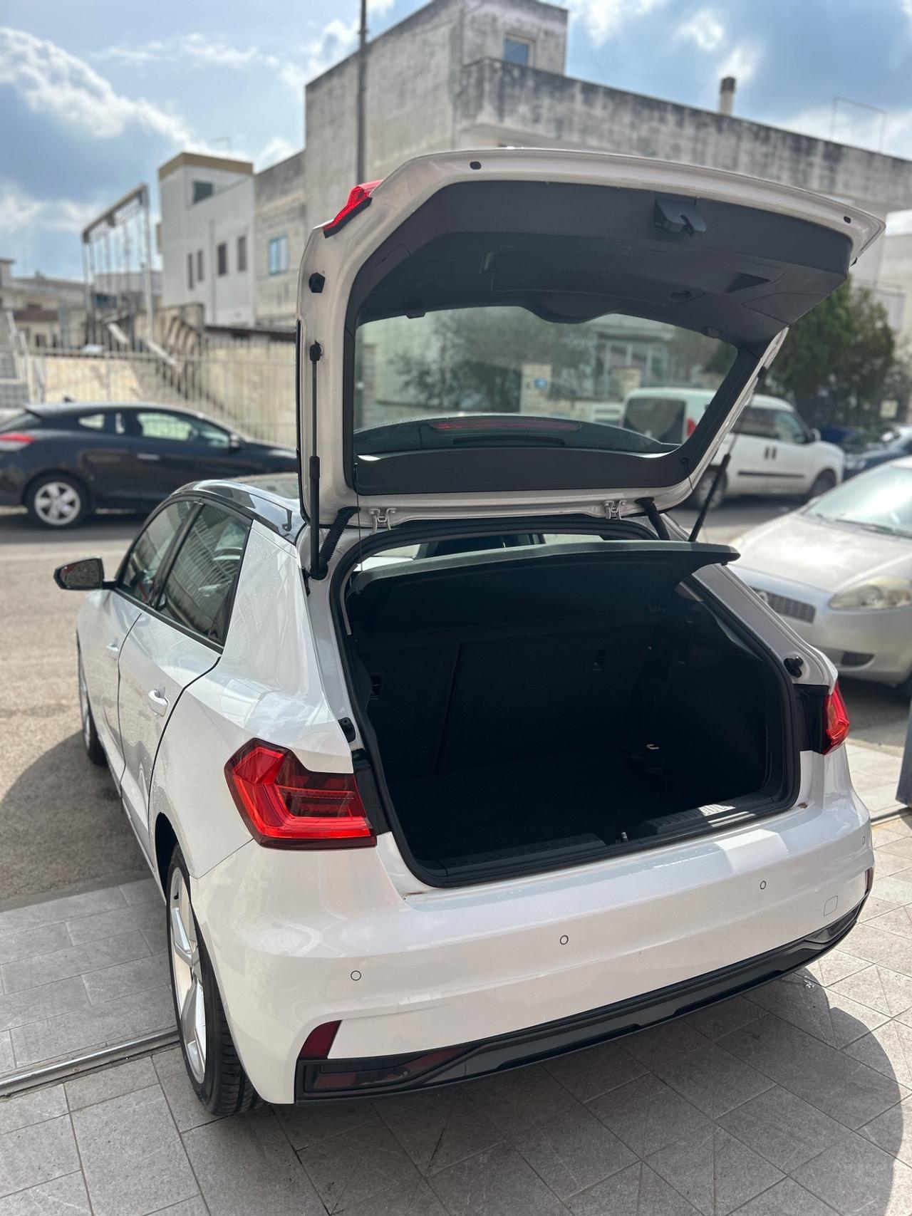 Audi A1 SPB 30 TFSI S tronic Admired-2020 LED/18"