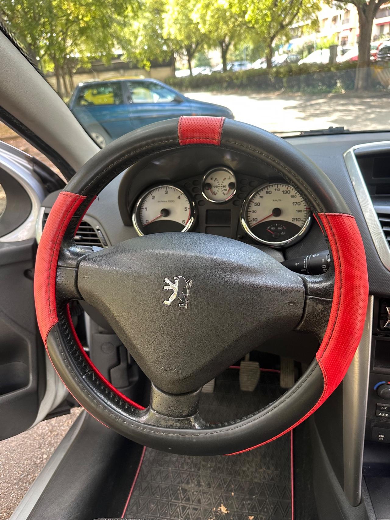 Peugeot 207 1.6 HDi 110CV 3p. XS