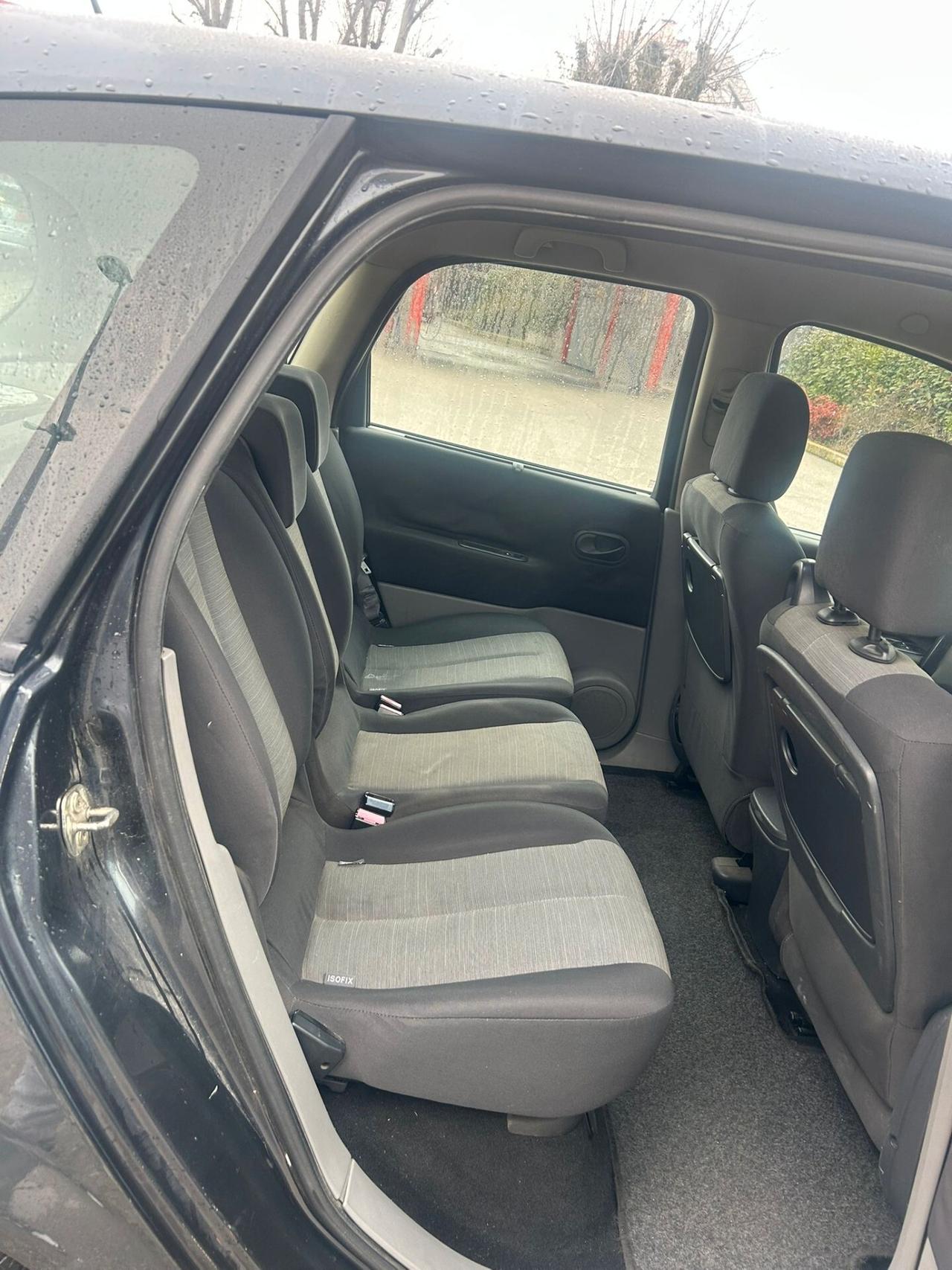 Renault Scenic Scénic 1.9 dCi/130CV Confort