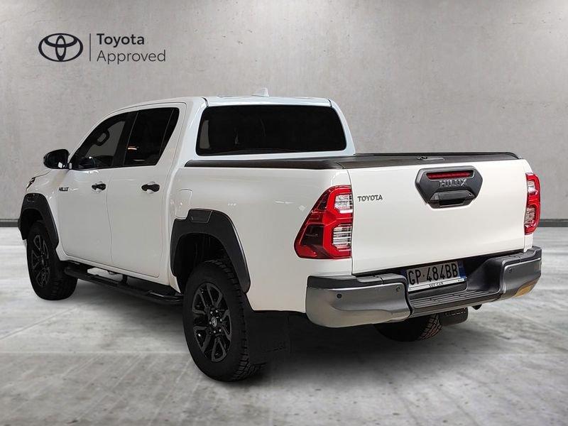 Toyota Hilux Hilux 2.4 D A/T 4WD 4 porte Invincible + CHIUSURA CASSONE SCORREVOLE