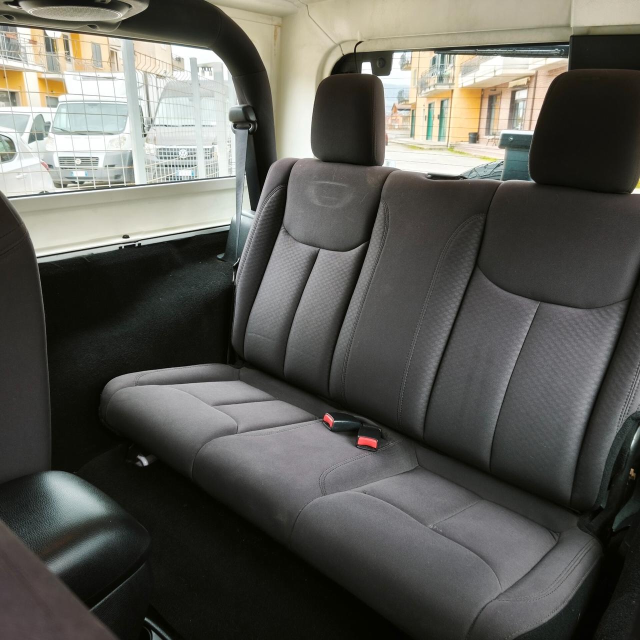 Jeep Wrangler 2.8 Sport CRD DPF