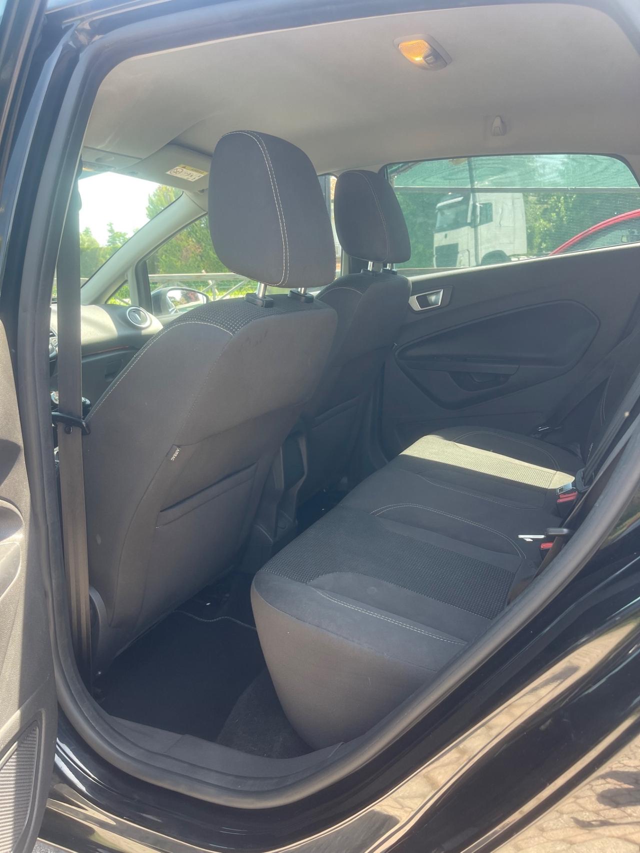 Ford Fiesta 1.4 5 porte Bz.- GPL Black & White Edition