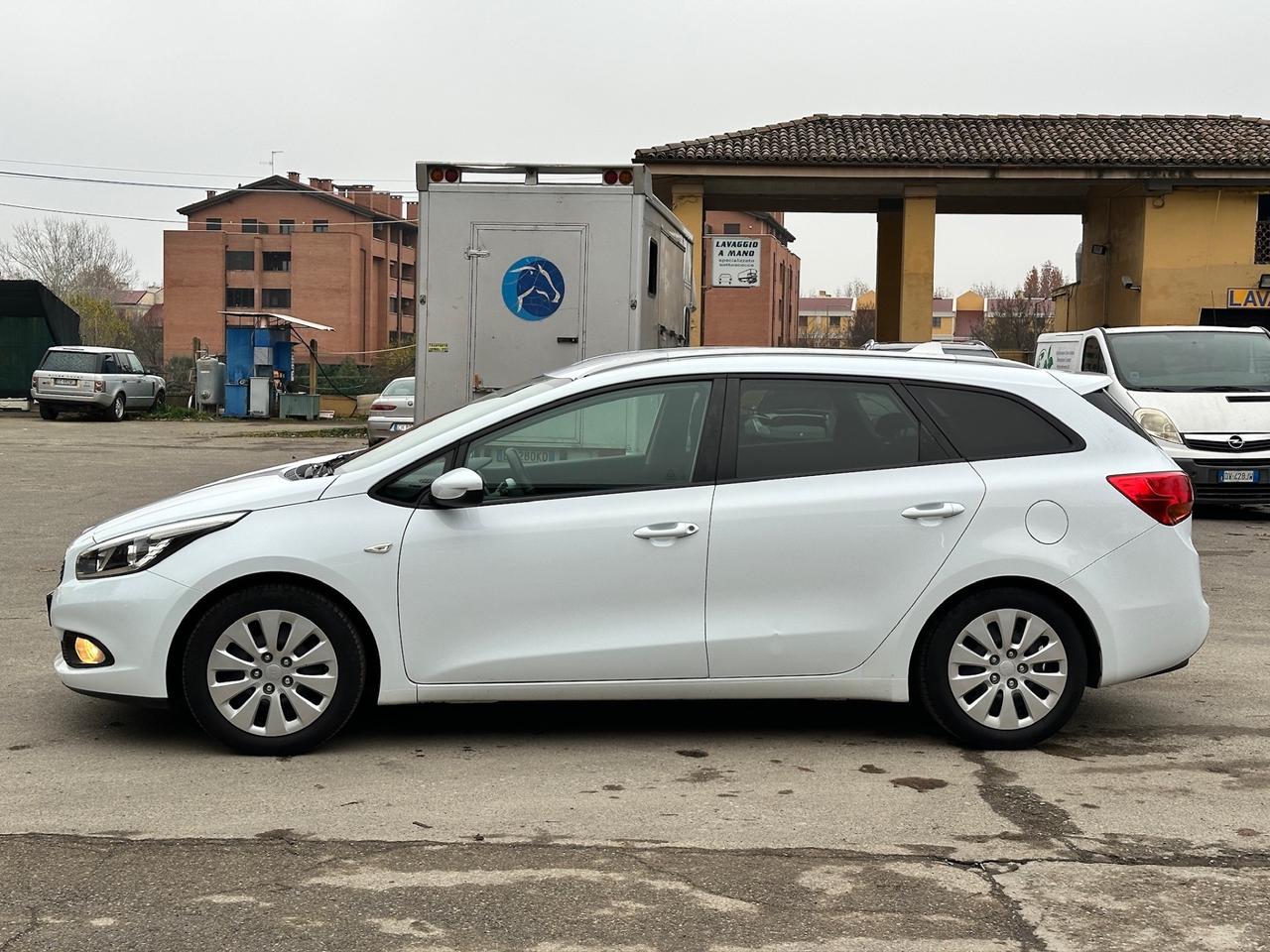 Kia Ceed cee'd 1.6 CRDi 110 CV 5 porte Cool