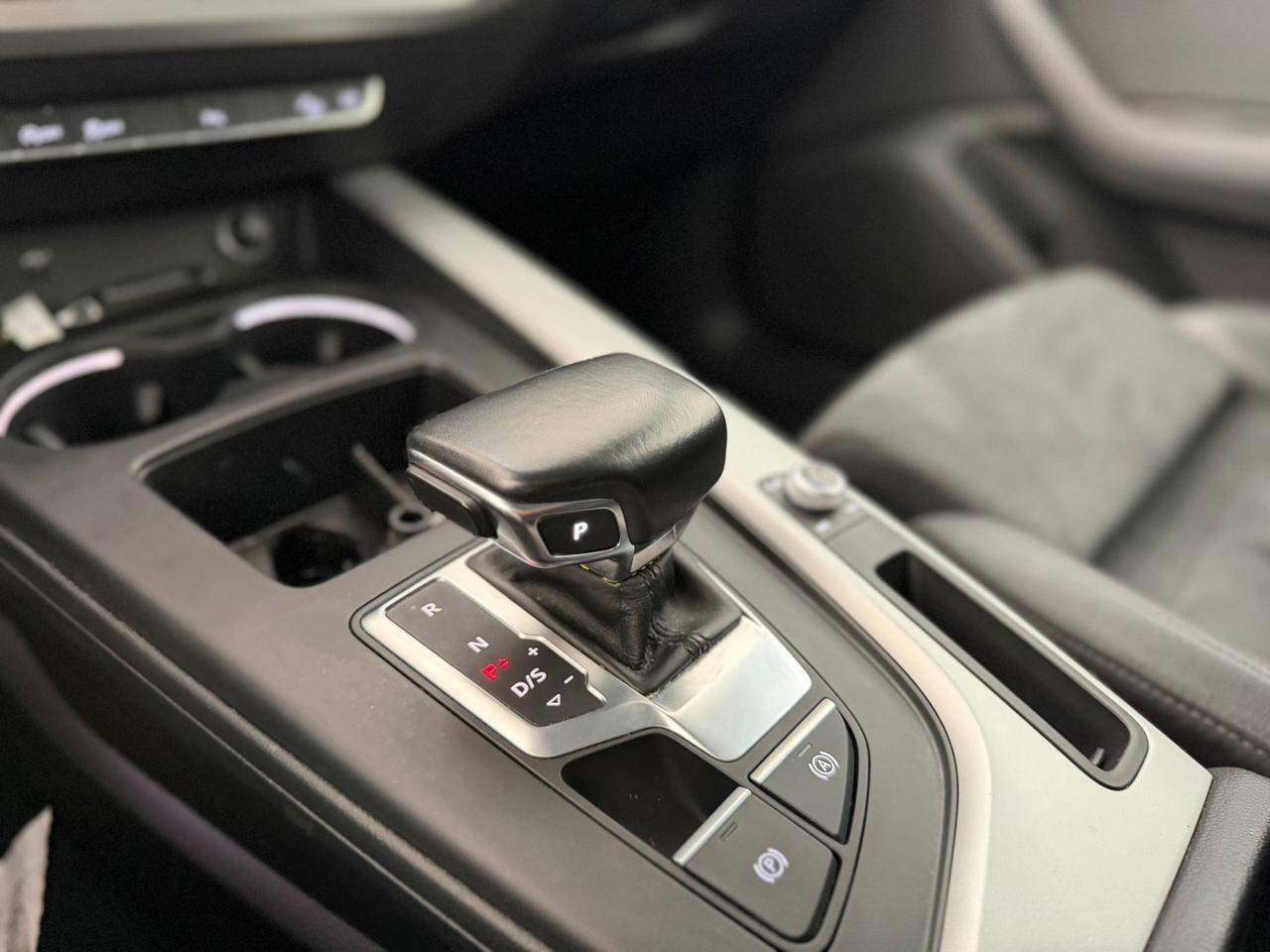 Audi A4 allroad 40 TDI 204 CV S tronic Identity Contrast