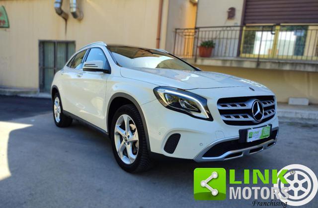 MERCEDES-BENZ GLA 200 d Automatic 4Matic Sport