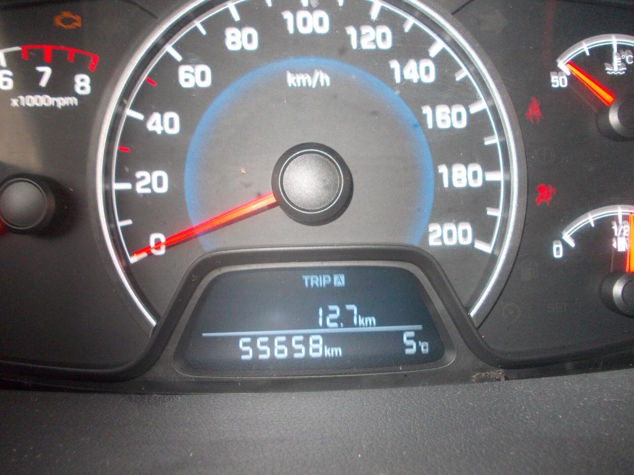 Hyundai i10 1.0 MPI Sound Edition KM 55658 si neopatentati