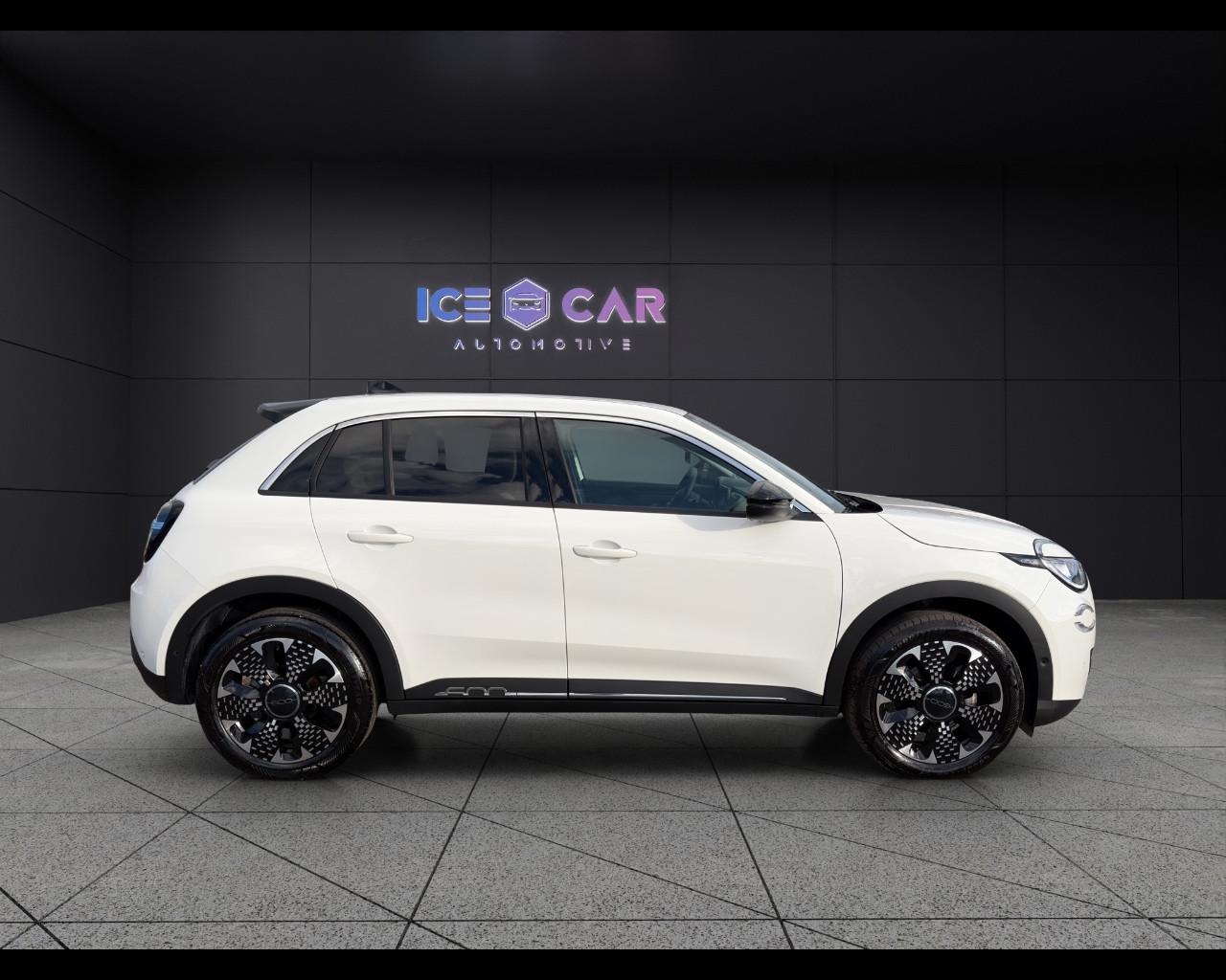 FIAT 600 Hybrid 110 CV DCT MHEV La Prima