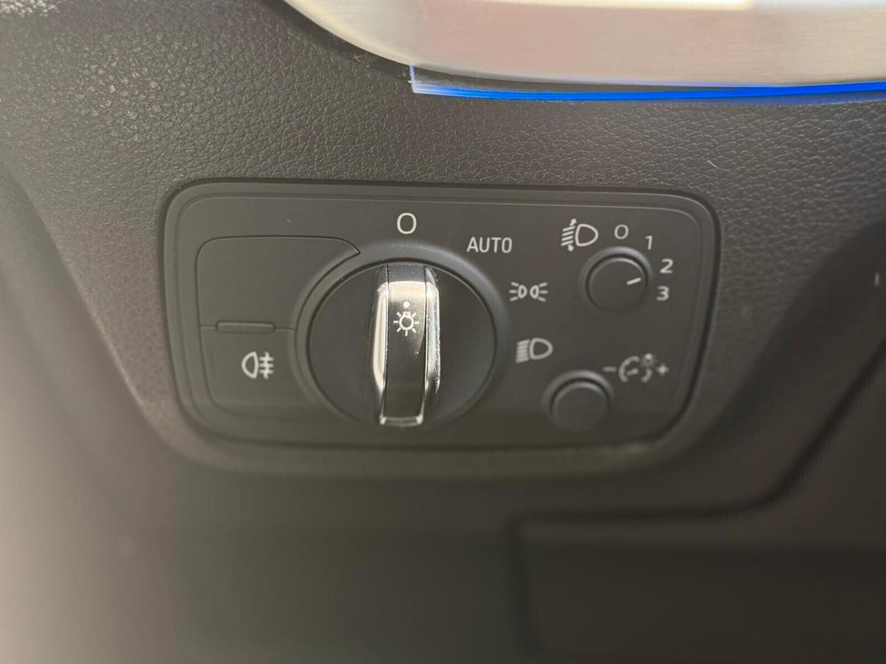 Audi Q2 2020 Manuale