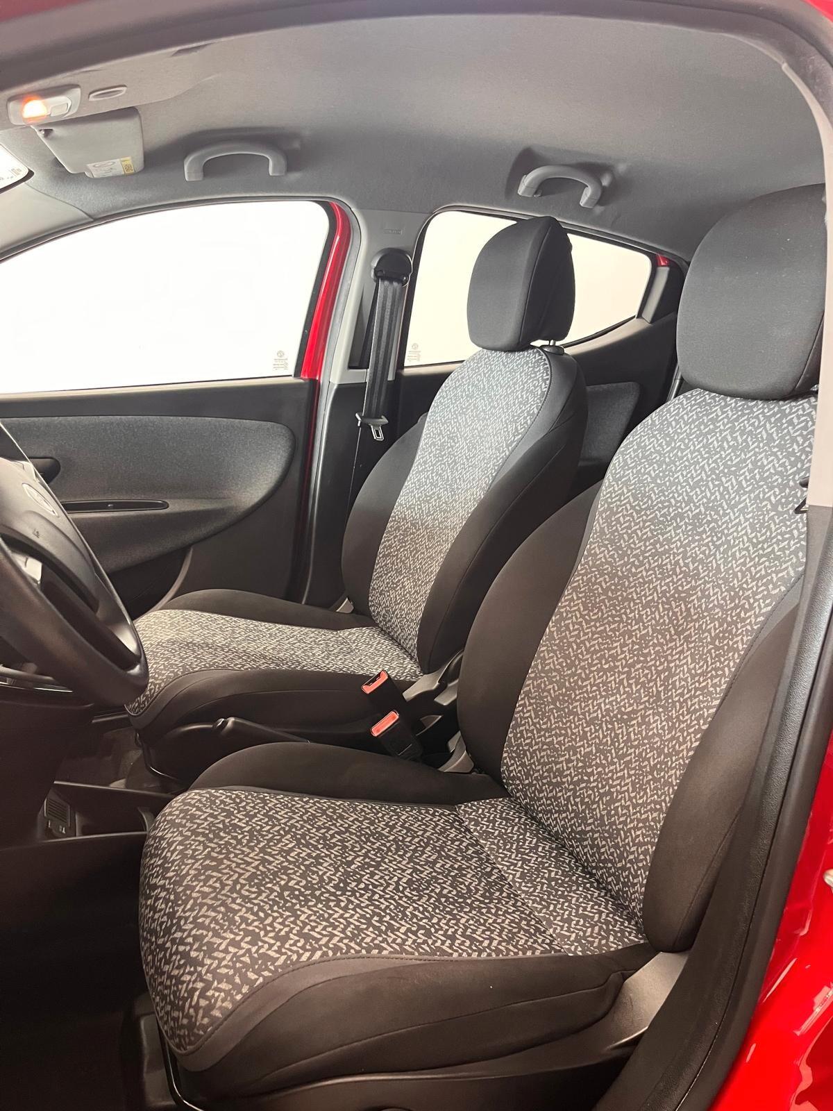 Lancia Ypsilon 1.2 69 CV 5 porte GPL Ecochic Silver