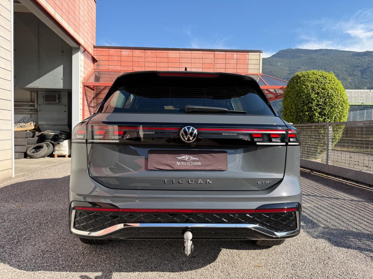 Volkswagen Tiguan new 150 CV DSG R-Line GANCIO TRAINO