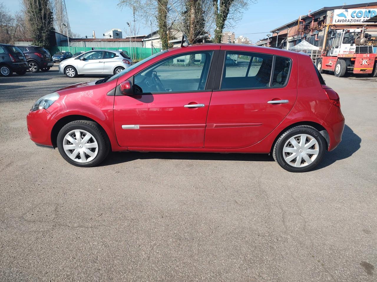 Renault Clio 1.2 16V 5 porte Dynamique, BENZINA\GPL, SOLO 54.000 KM, OK NEOPATENTATI, GARANZIA L.12 MESI