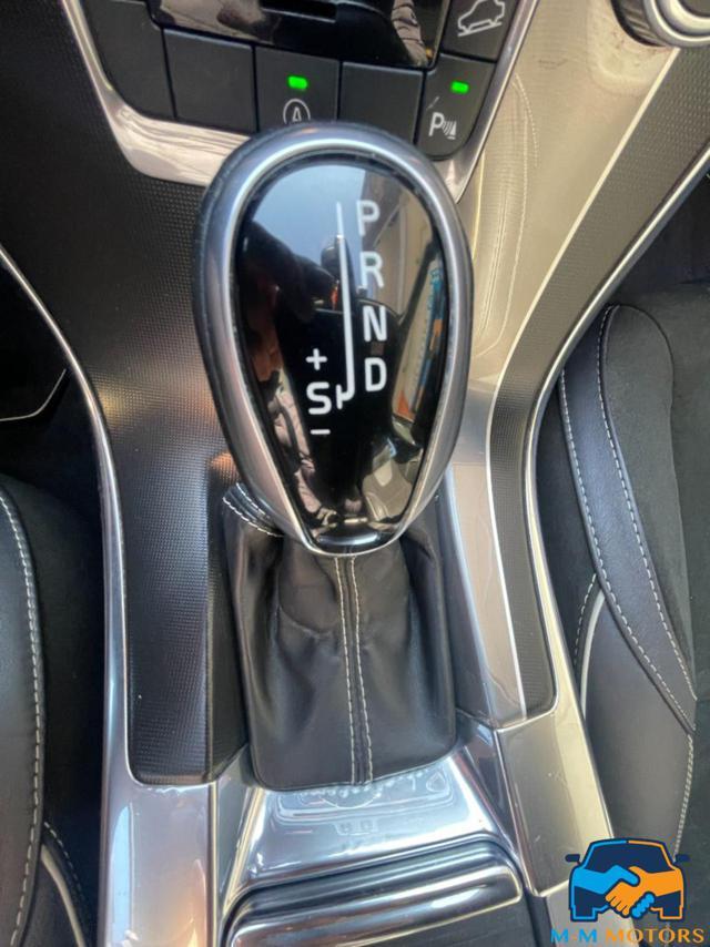 VOLVO XC60 D4 AWD doppio treno di gomme