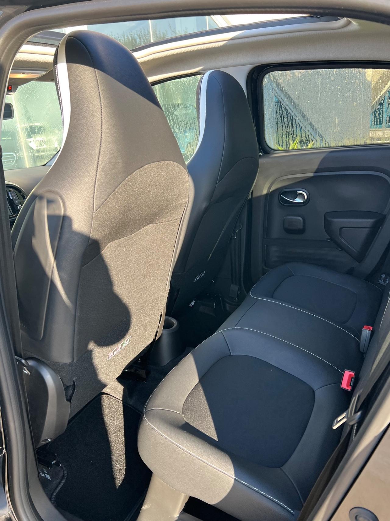 Renault Twingo Electric possibilità noleggio no scoring