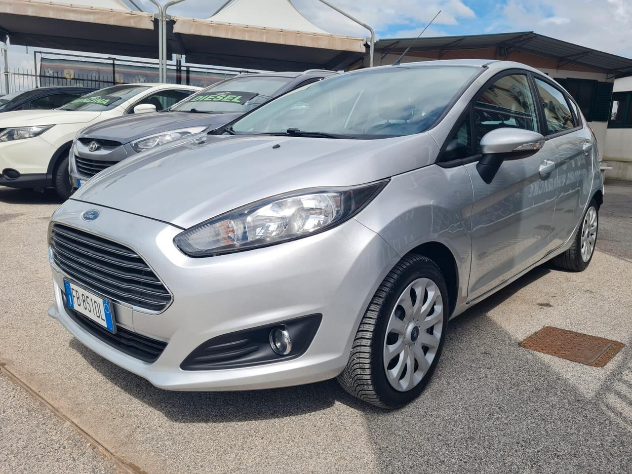 Ford Fiesta 1.2 60CV 5 porte Black & White Edition