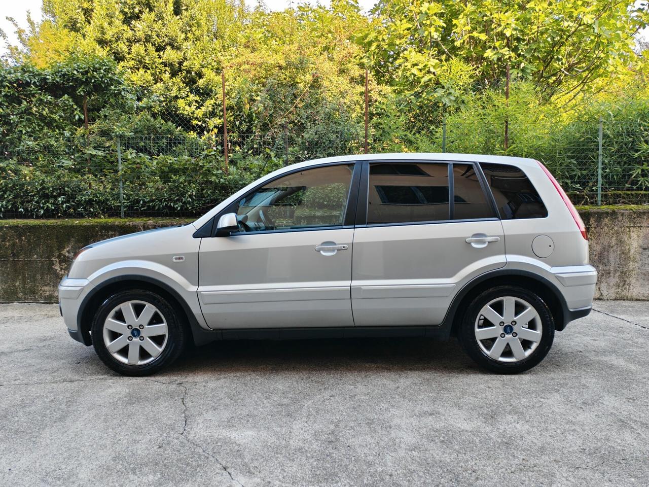 Ford Fusion 1.6 BENZINA 100cv / 74.000km / Unipro
