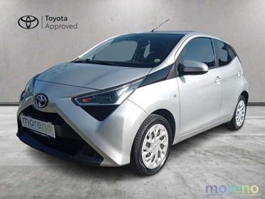 Toyota Aygo 1.0 x-play 72 CV
