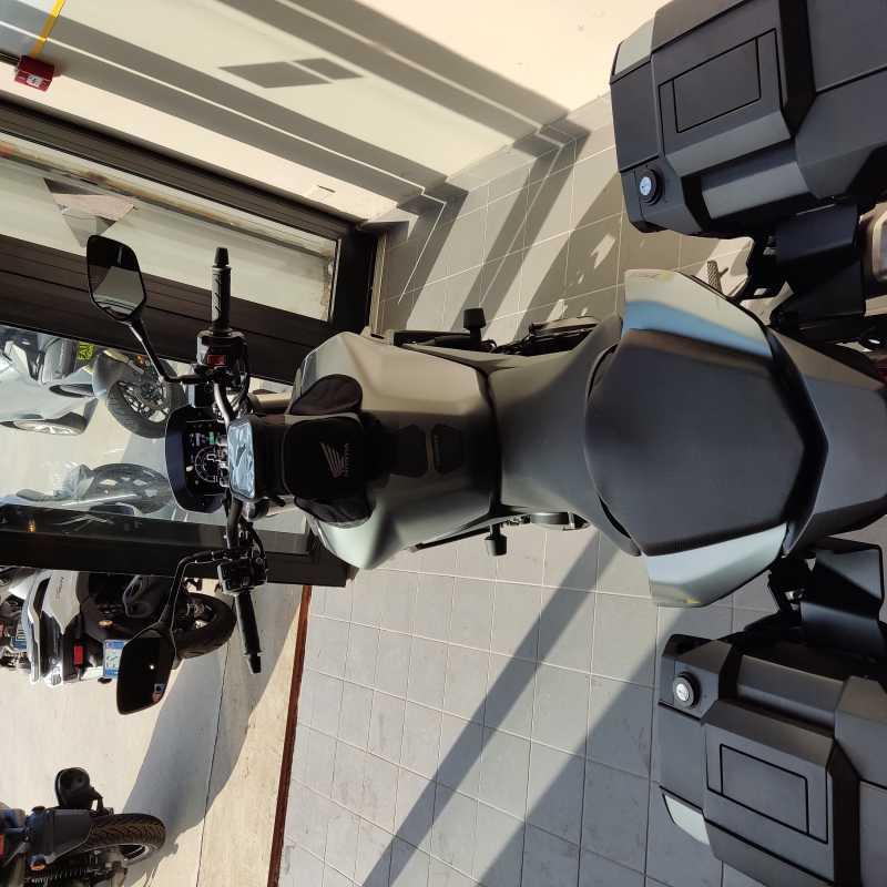 Honda CB 750 Hornet - 2024