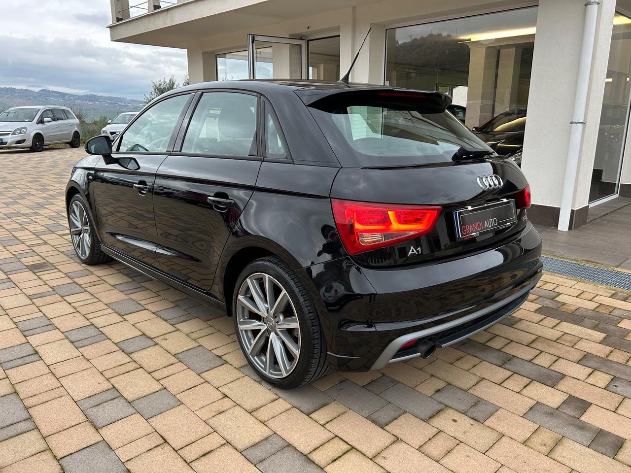 Audi A1 1.2 TFSI S line edition