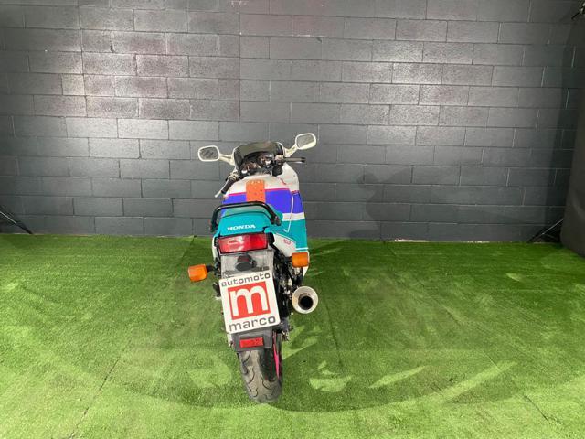 HONDA CBR 600 F "DA RESTAURARE"
