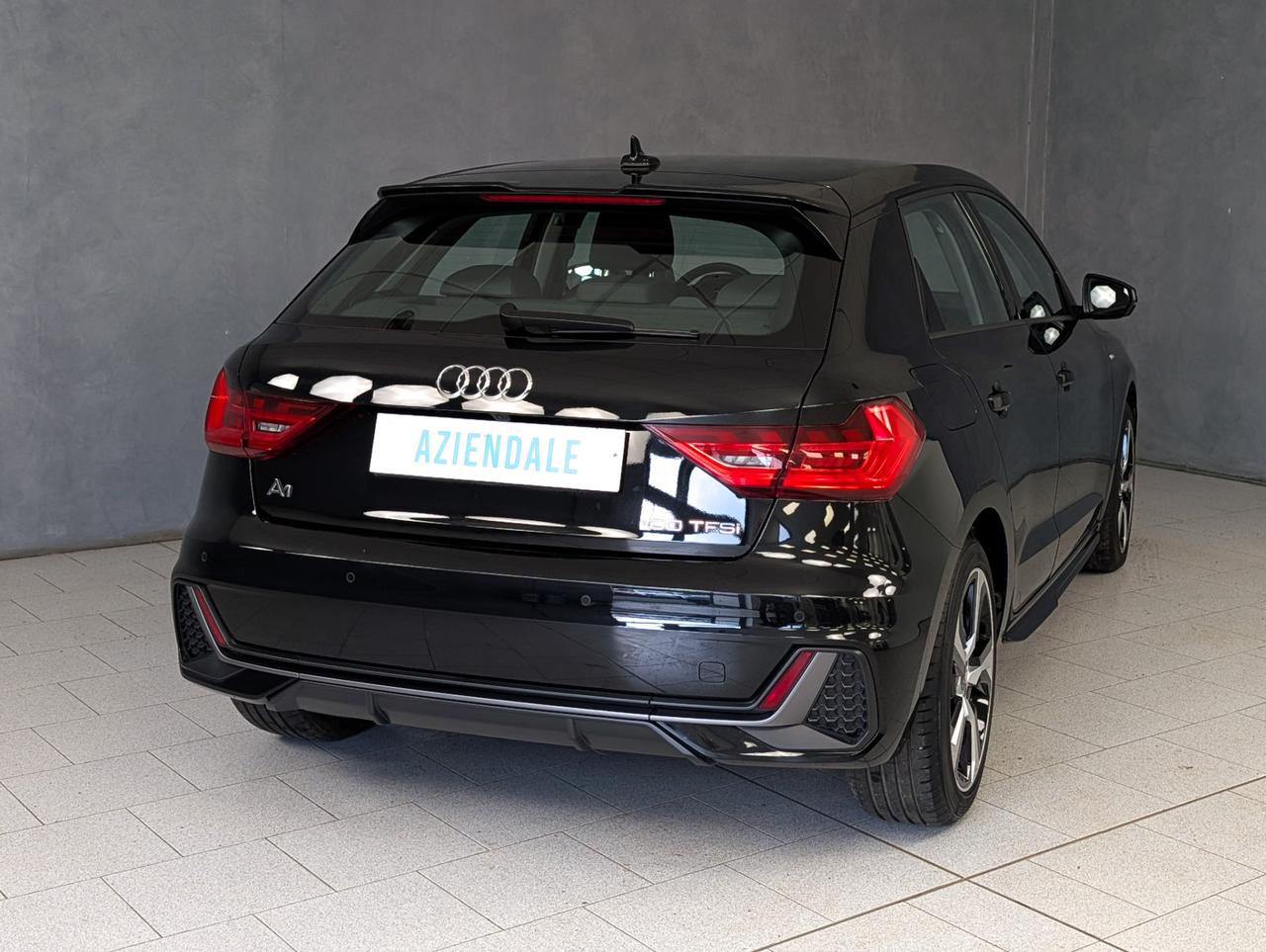 Audi A1 30 TFSI 116cv Adrenalin Black Edition S line