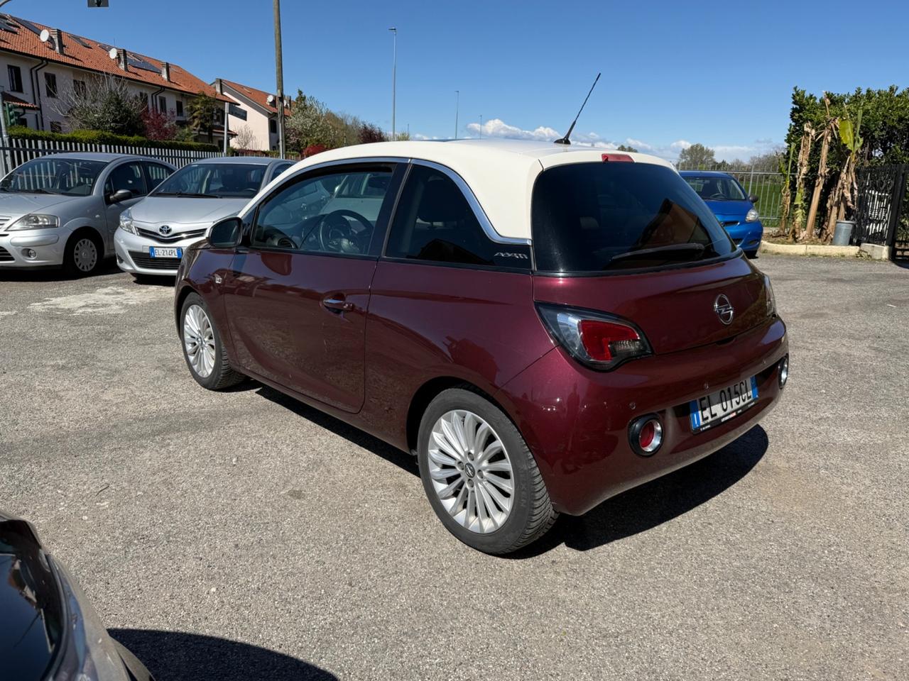 Opel Adam 1.2 70 CV Slam