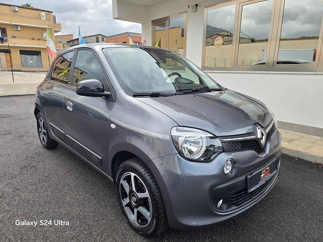 Renault Twingo TCe 90 CV EDC La Parisienne