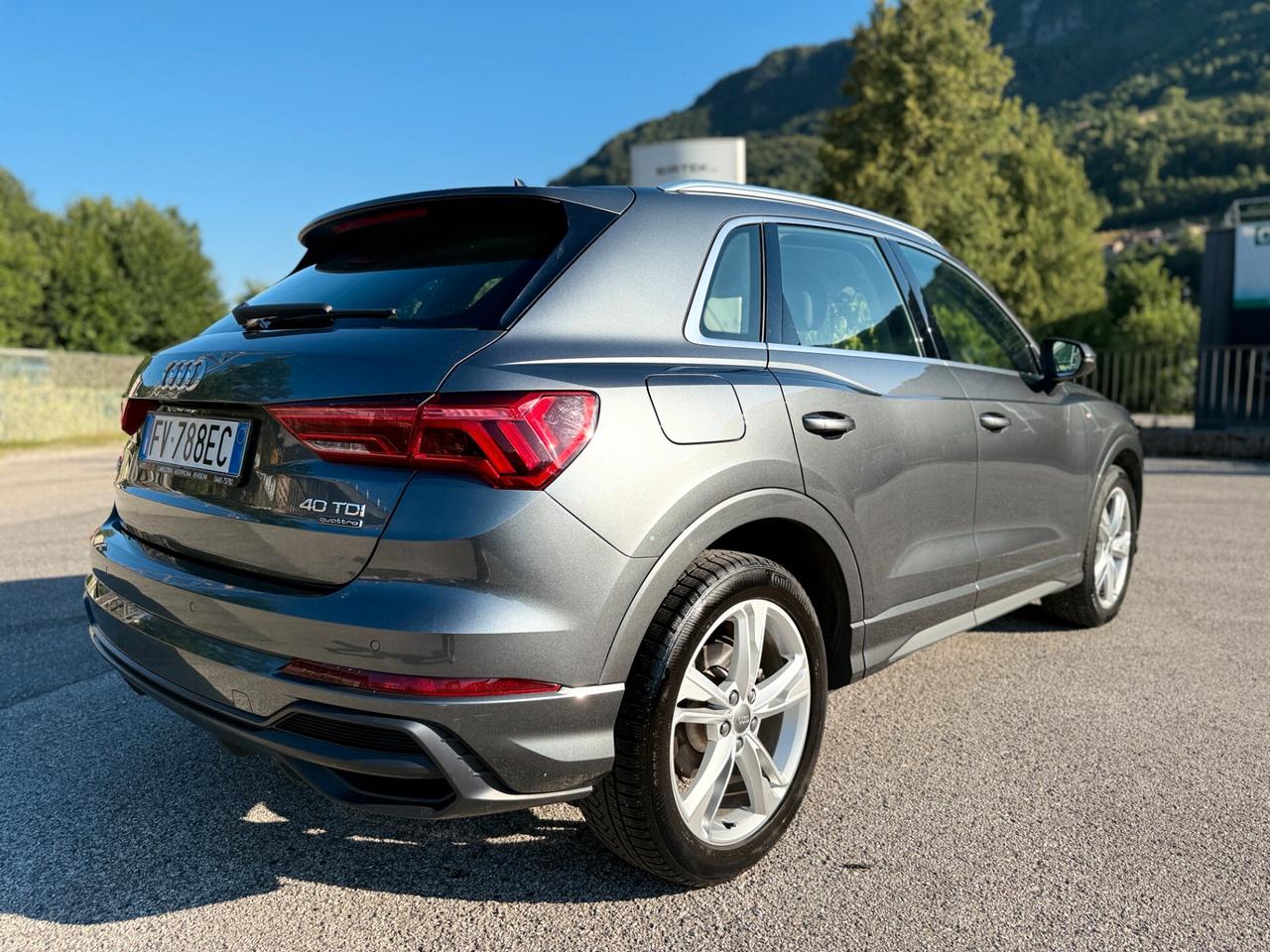 Audi Q3 40 TDI quattro S-Line S-tronic 190cv