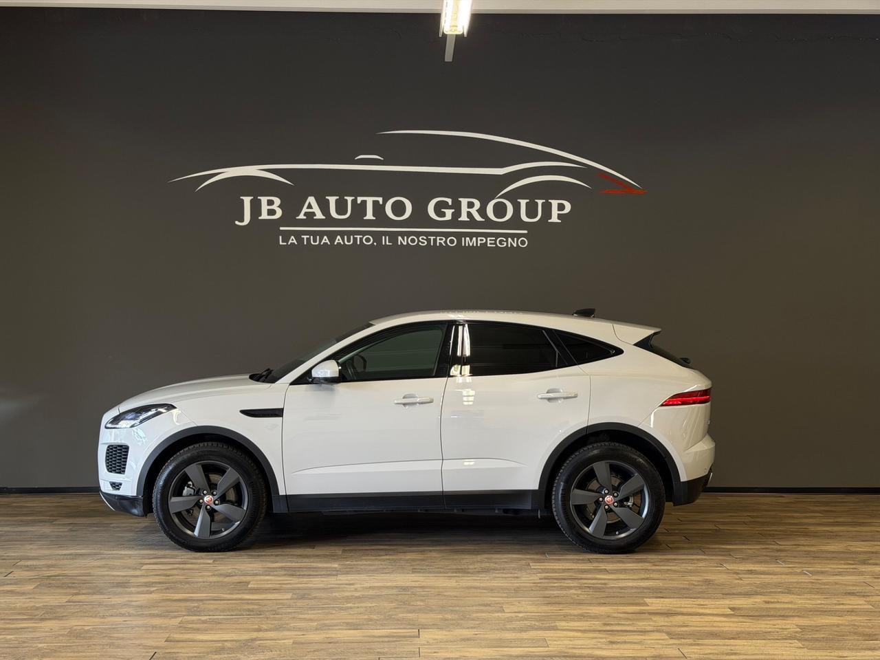 Jaguar E-Pace 2.0D 180 CV AWD aut. R-Dynamic SE