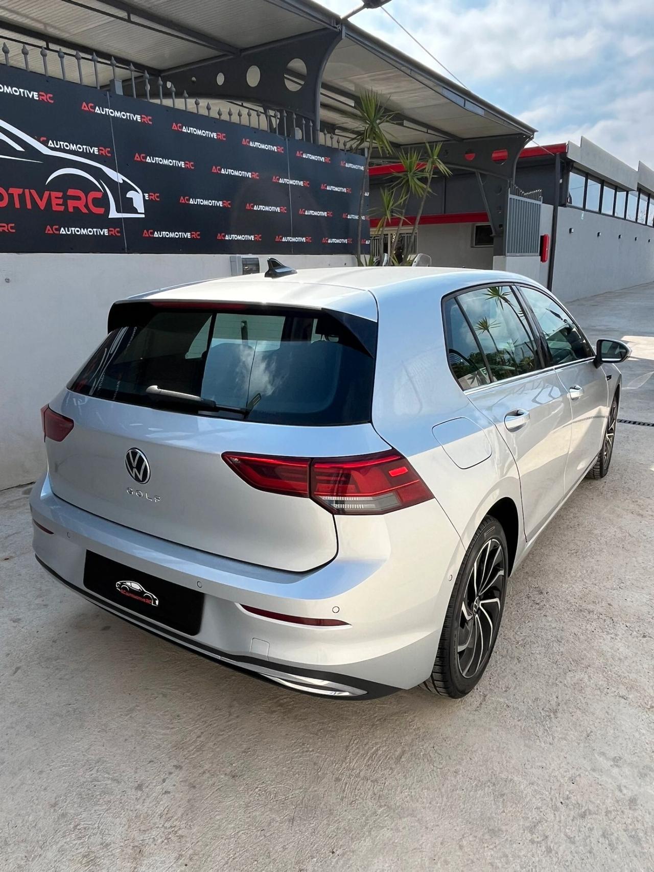 Volkswagen Golf 8 2.0 TDI DSG SCR Style