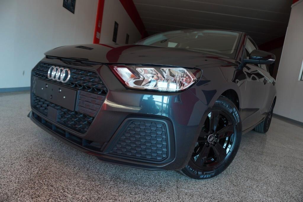 AUDI A1 SPORTBACK 30 TFSI 110CV ATTRACTION ( CRUISE - VIRTUAL COCKPIT - PELLE - NAVI - MIRROR - PDC - TELECAMERA POST. )