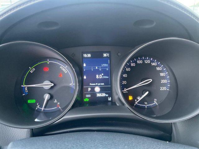TOYOTA C-HR 1.8 Hybrid E-CVT Business