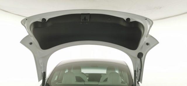 TESLA Model 3 RWD