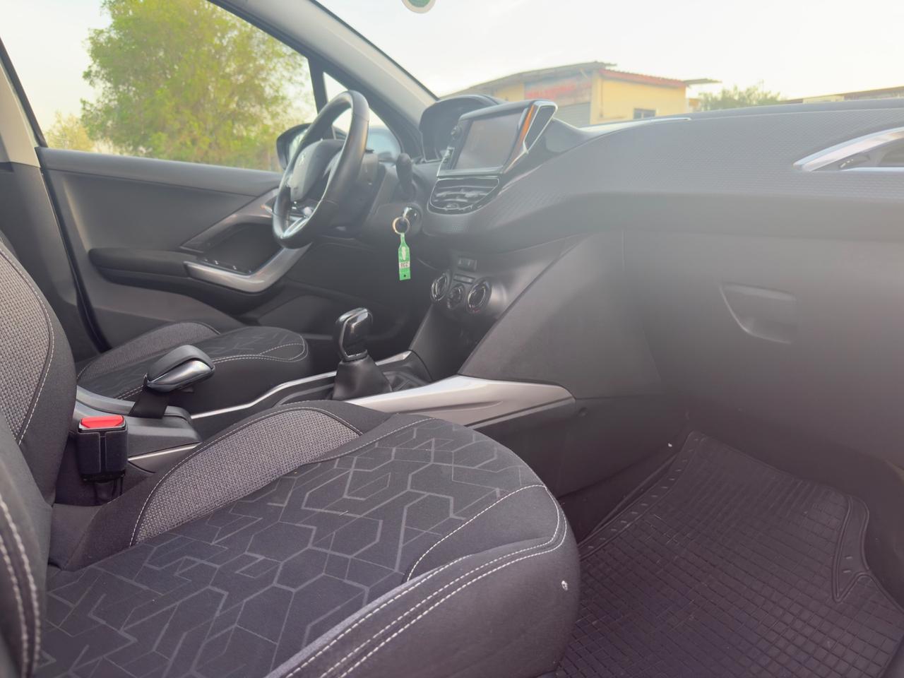 Peugeot 2008 BlueHDi 75cv Allure