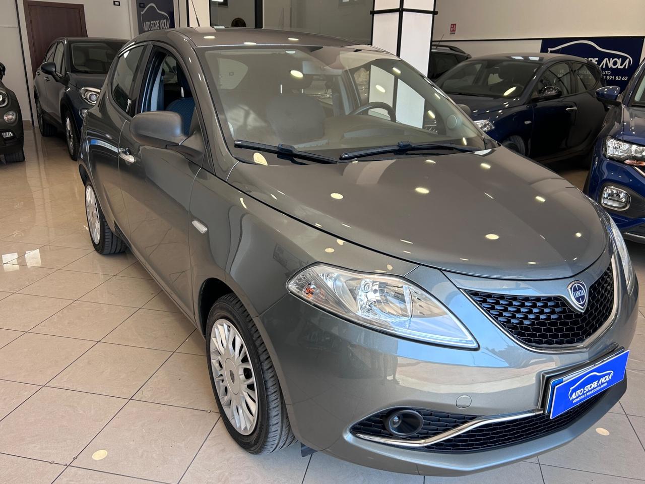 Lancia Ypsilon 1.2 69 CV 5 porte Gold