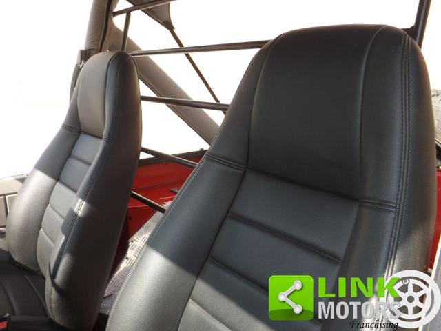 JEEP Wrangler 2.5 Laredo in ordine di carrozzeria e meccanica