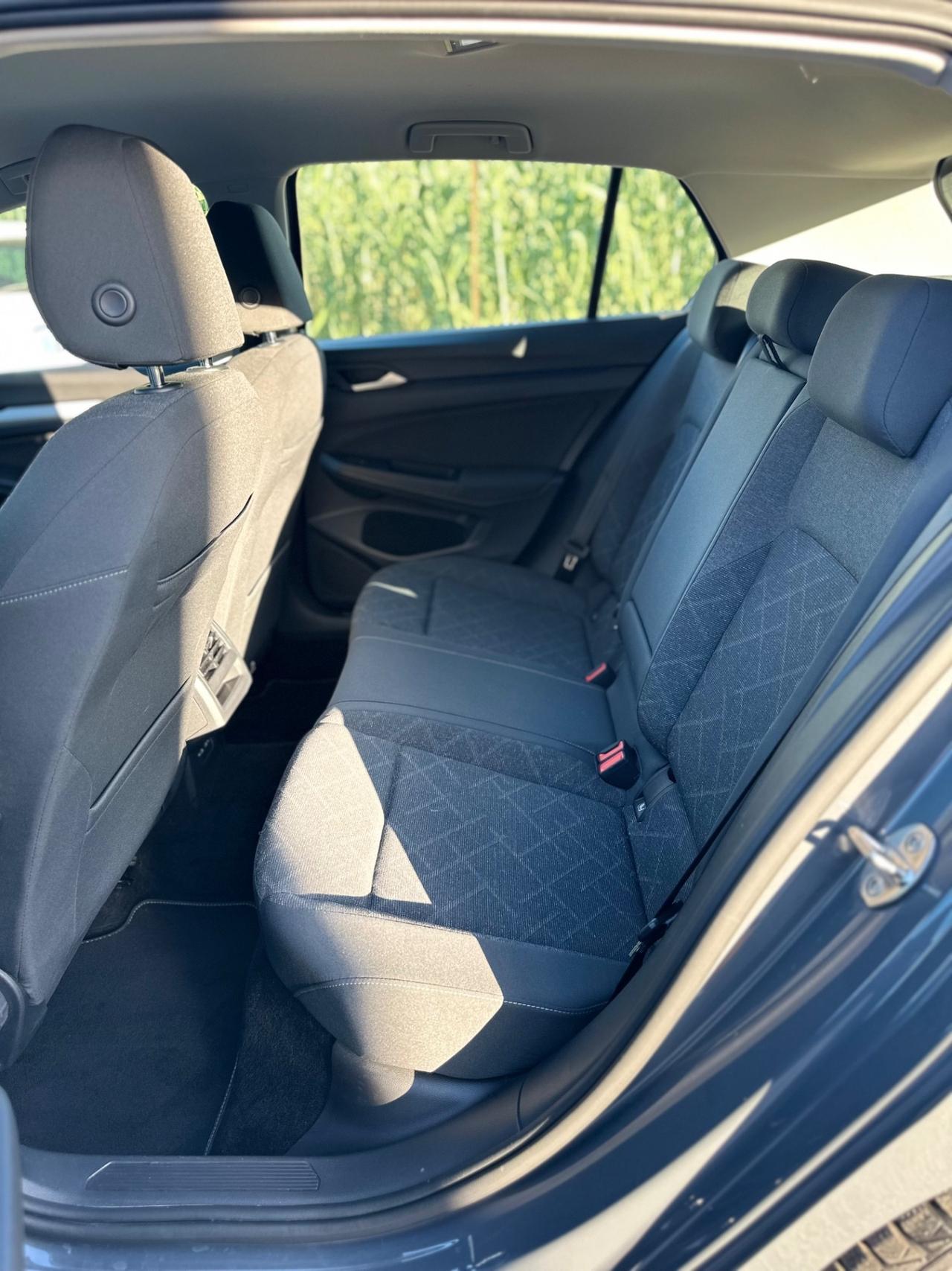 Volkswagen Golf 2.0 TDI SCR Style