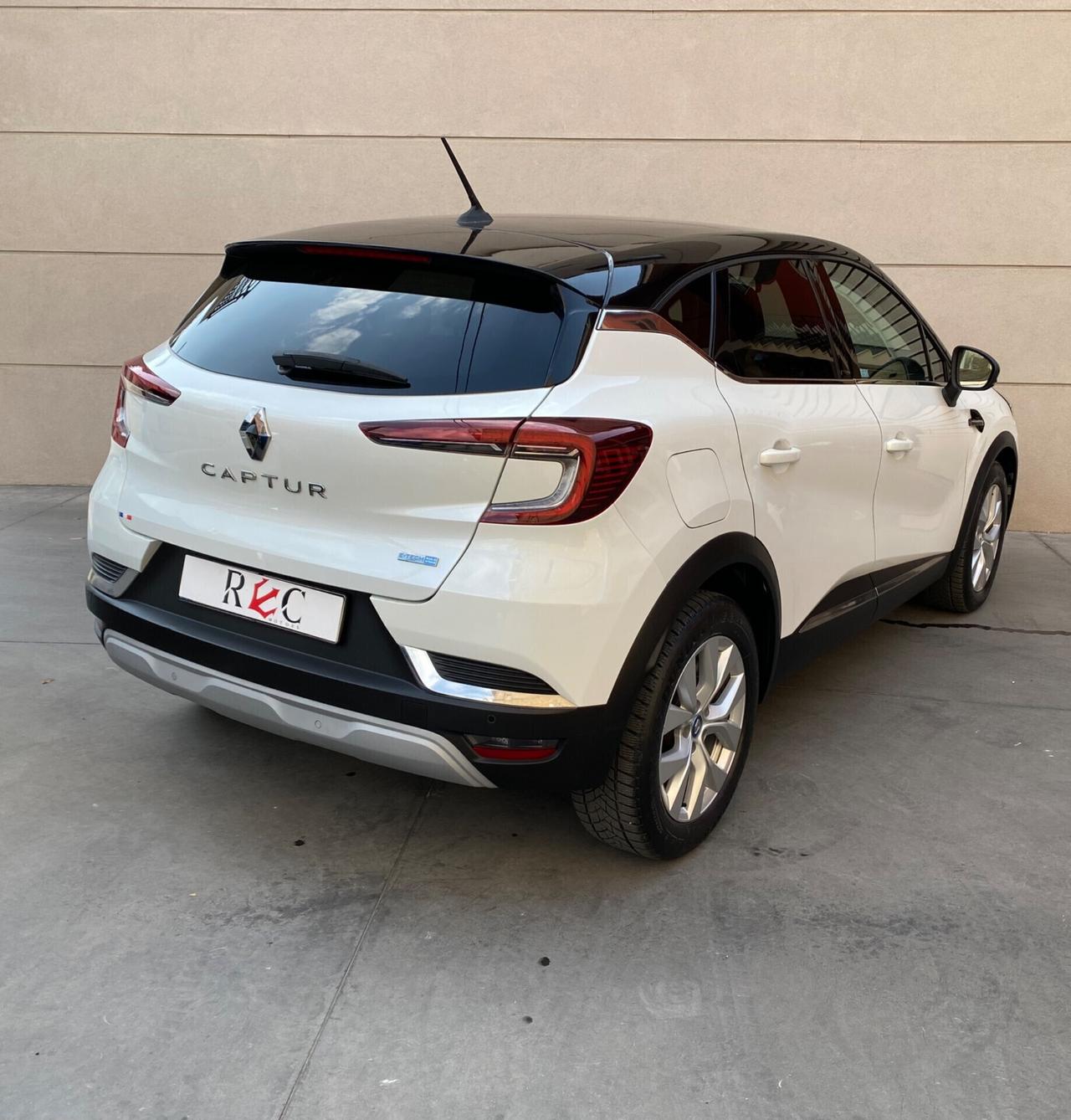 Renault Captur Ibrida
