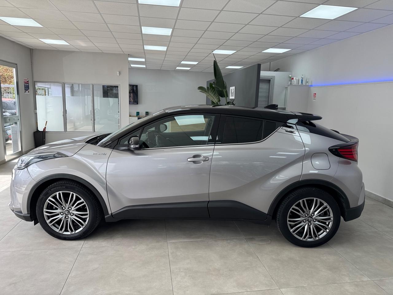 Toyota C-HR 2.0 Hybrid E-CVT Lounge