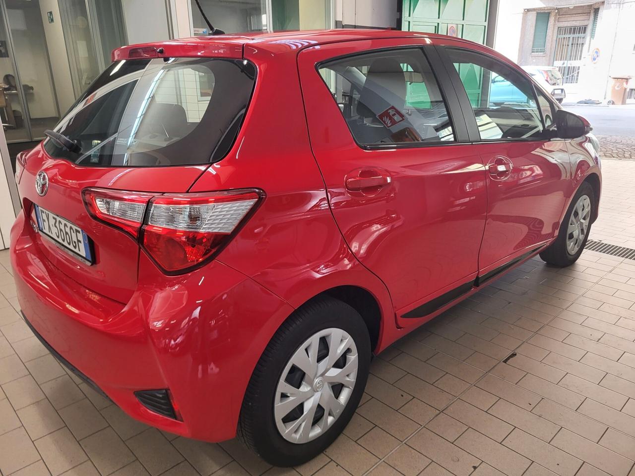 Toyota Yaris 5P 1.0 LOUNGE PREZZO REALE! UNICO PROPRIETARIO!