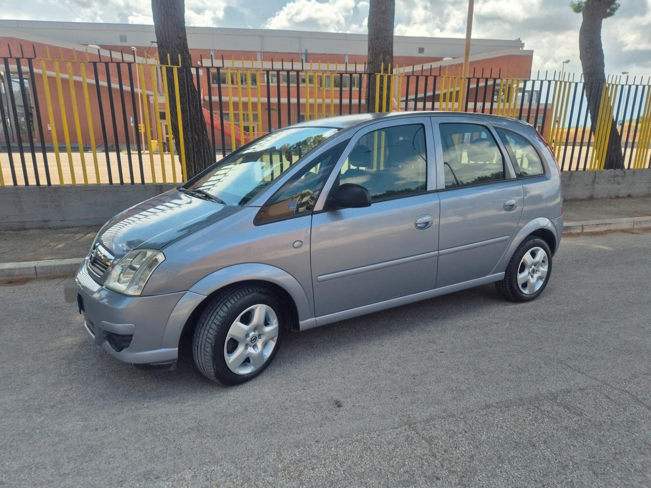 Opel Meriva 1.3 multijet 75cv gangio traino 09
