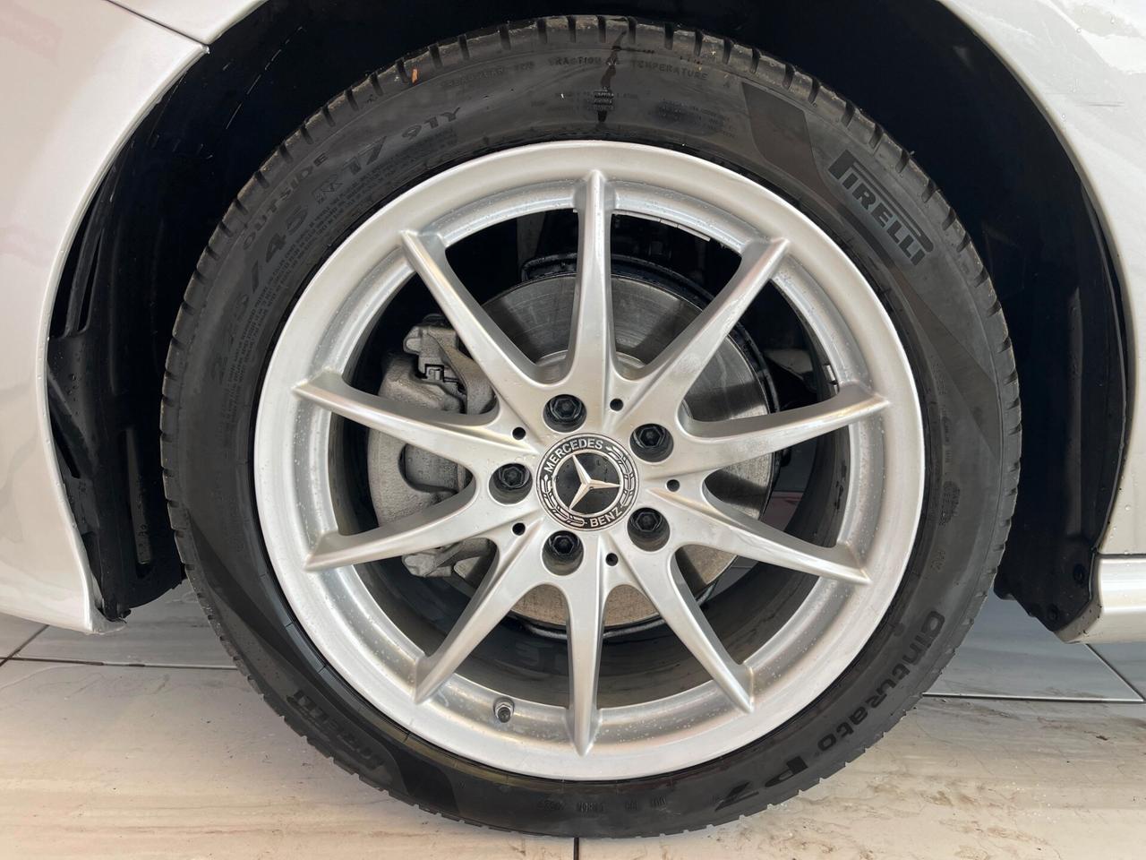 MERCEDES Classe B (T246/242) B 200 d Automatic ...