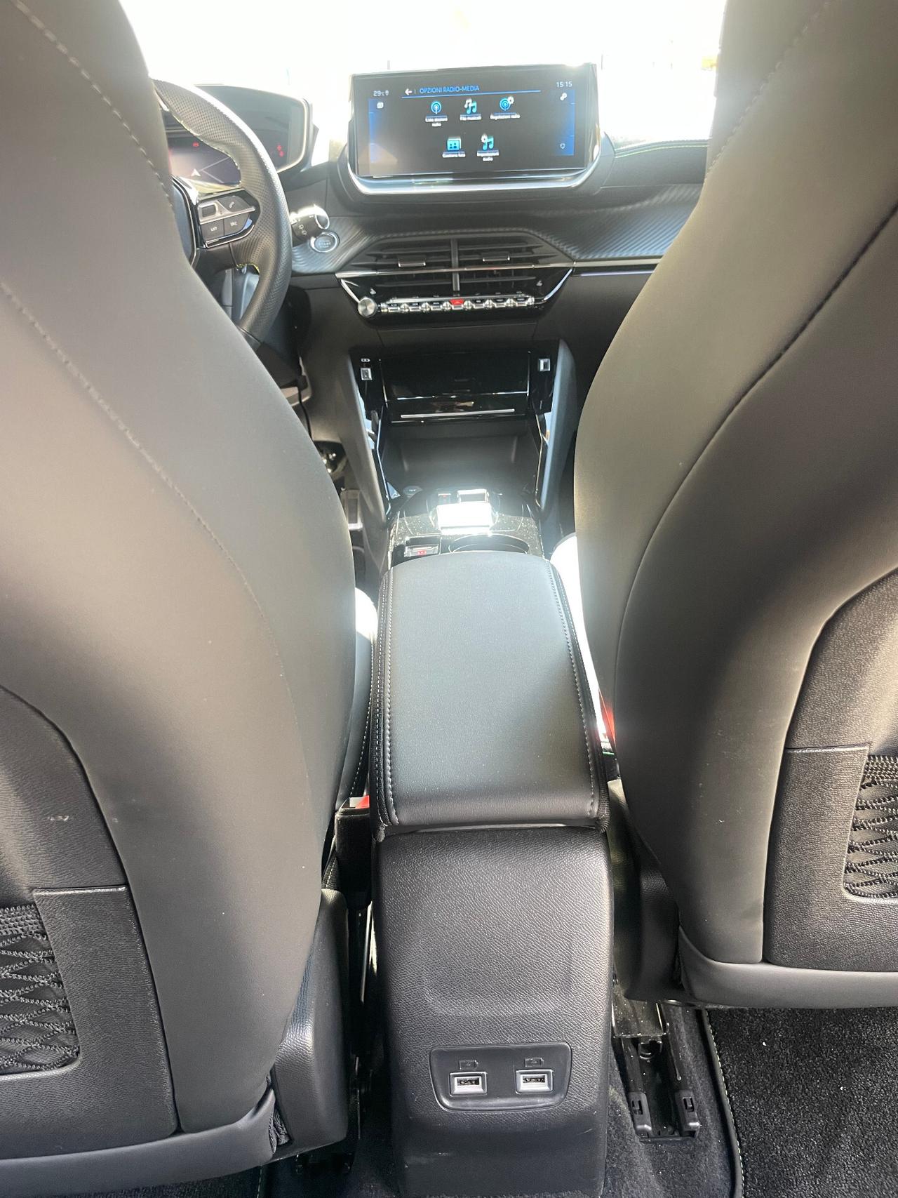 Peugeot 2008 PureTech 130 S&S Allure Pack