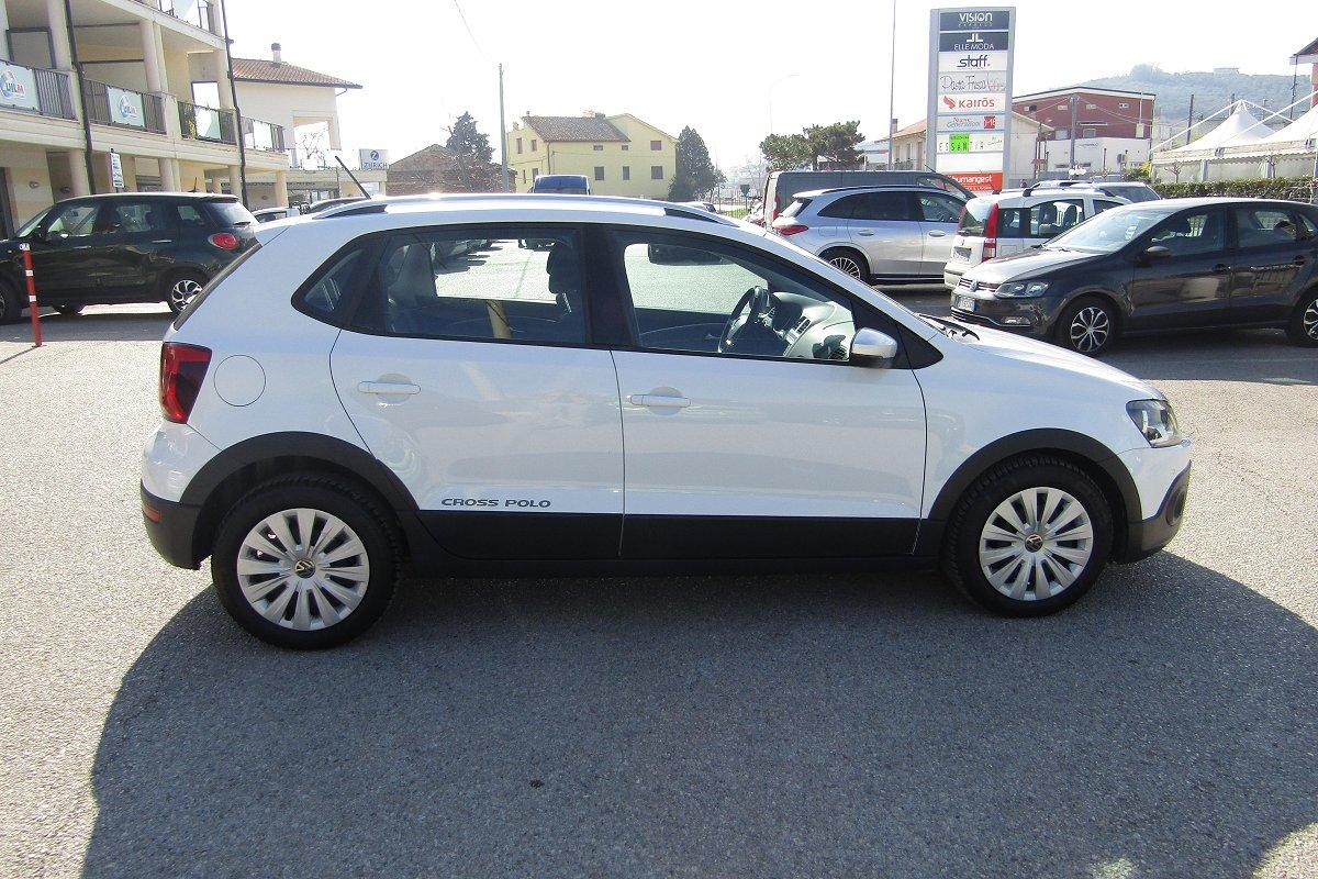 VOLKSWAGEN Polo Cross 1.4 TDI BlueMotion Technology