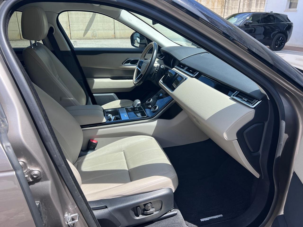 Land Rover Range Rover Velar Velar D 200 MH #10443