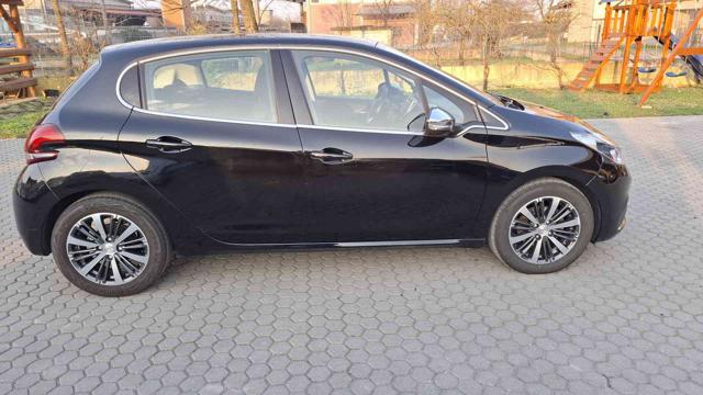 PEUGEOT 208 BlueHDi Allure UNICO PROPRIETARIO