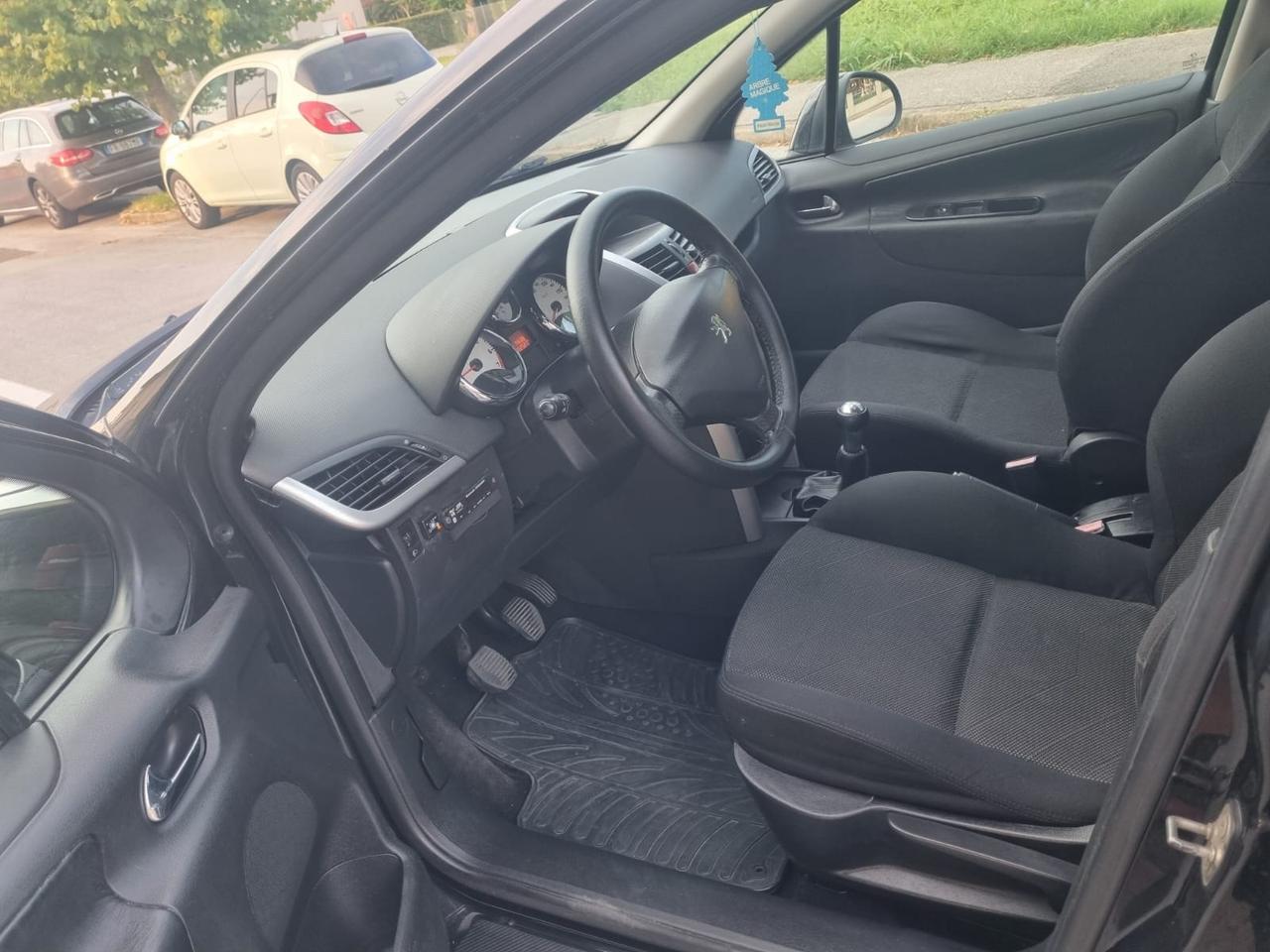 Peugeot 207 1.4 VTi 95CV SW XS Ciel