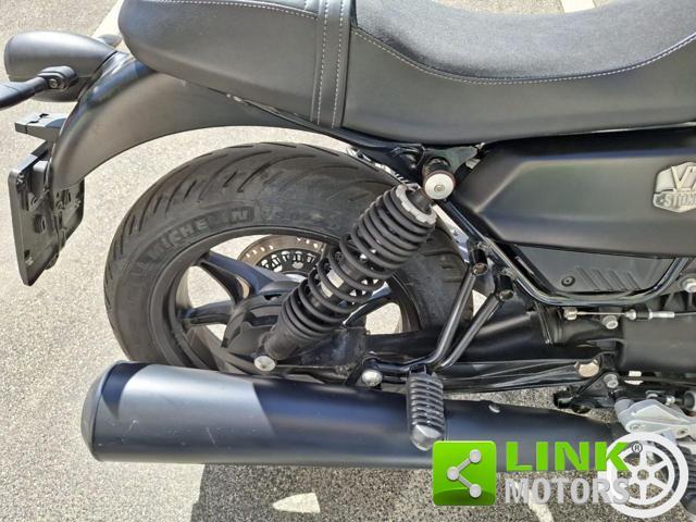 MOTO GUZZI V7 STONE CON SOLI 1700 KM